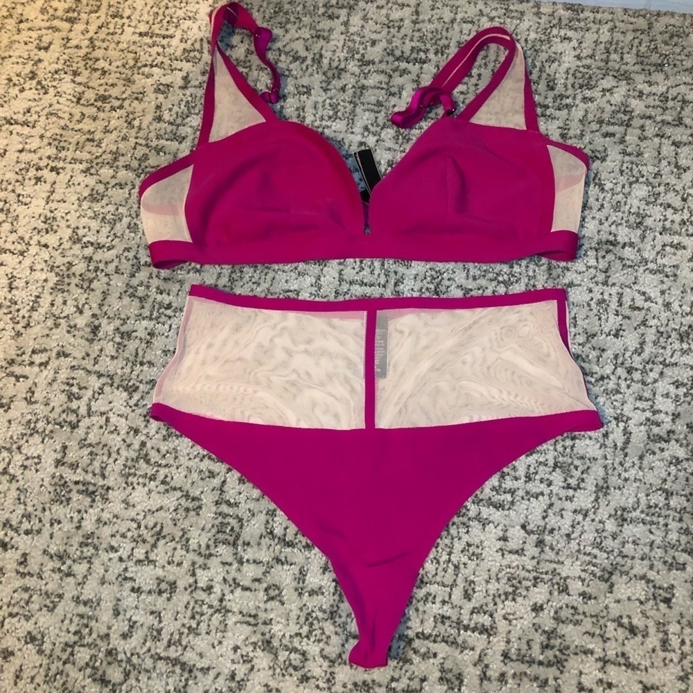 Victoria’s Secret Very Sexy Pink Bra & High-Waist Thong Set Size Medium